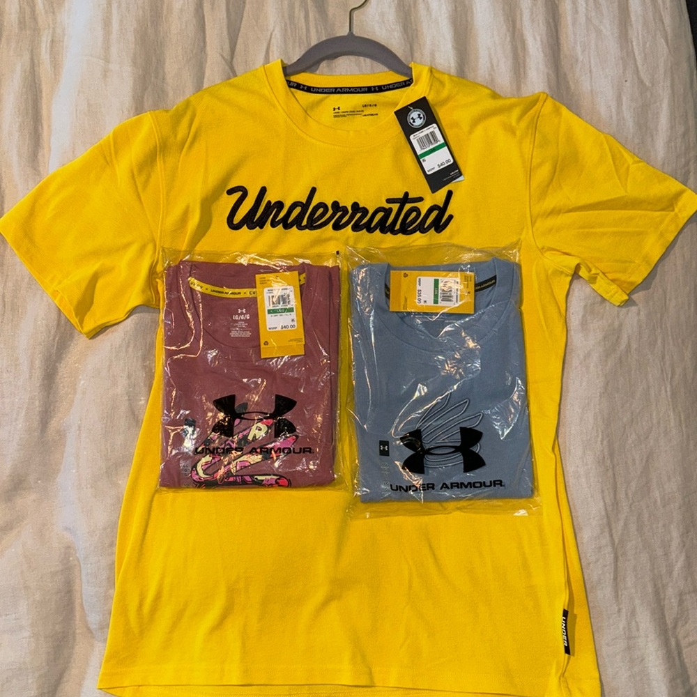 Bundle of 3 NWT brand new men’s Under Armour Curry Brand t-shirts UA size Large